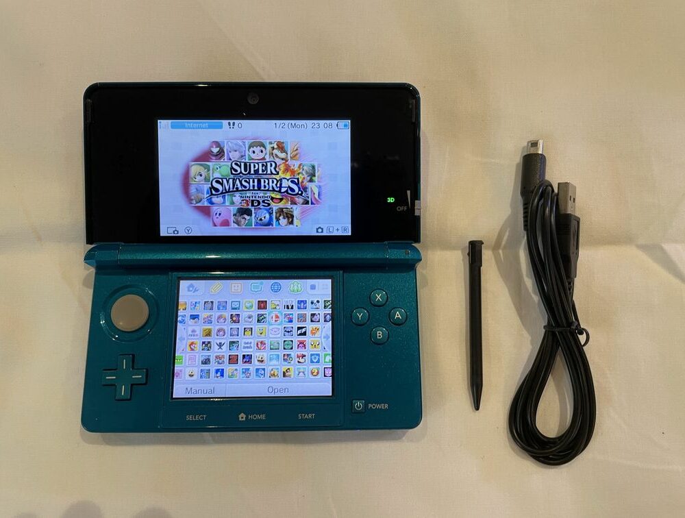 Nintendo 3DS Original Console with 128gb PLUS Upgraded USB Charger & Stylus