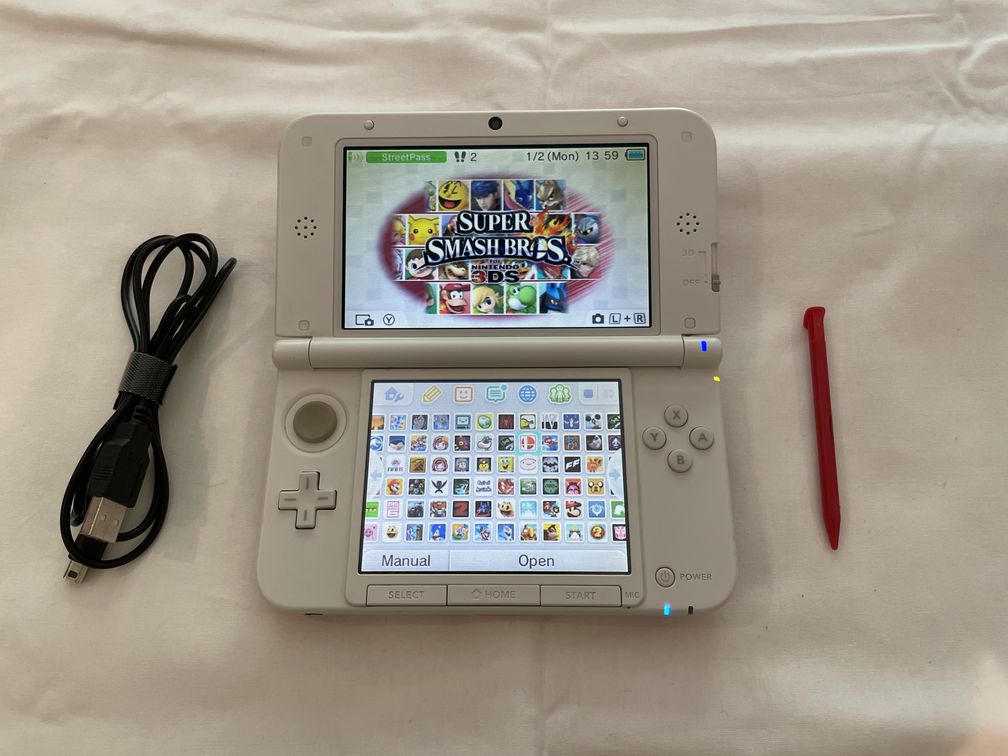 Nintendo 3DS XL / LL Console with 128gb PLUS Upgraded USB Charger & Stylus - Image 5