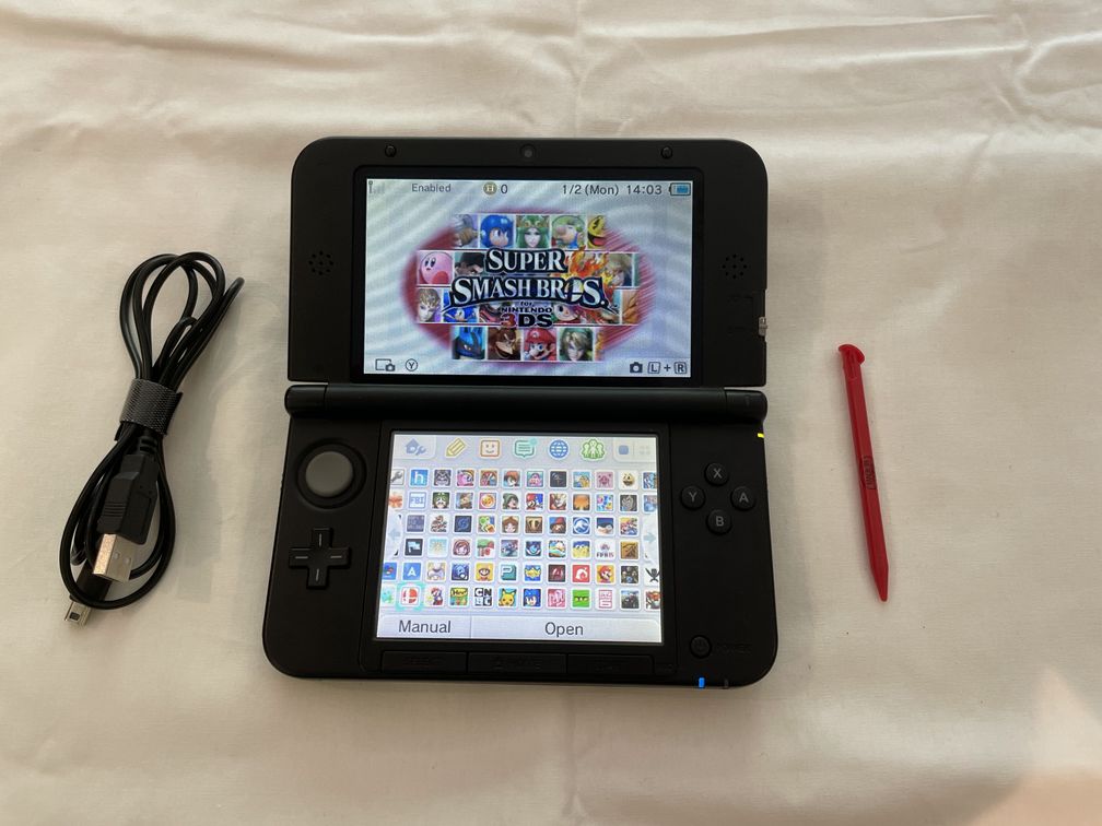 Nintendo 3DS XL / LL Console with 128gb PLUS Upgraded USB Charger & Stylus - Image 4